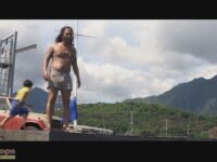 2031583991-50-First-Dates-Ula-s-shorts-and-flip-flops-3