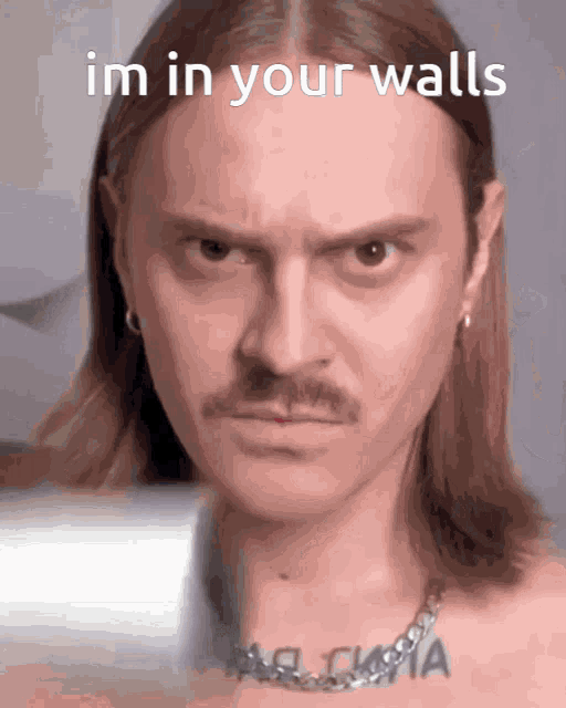 Im In Your Walls GIF - Im In Your Walls - Discover & Share GIFs